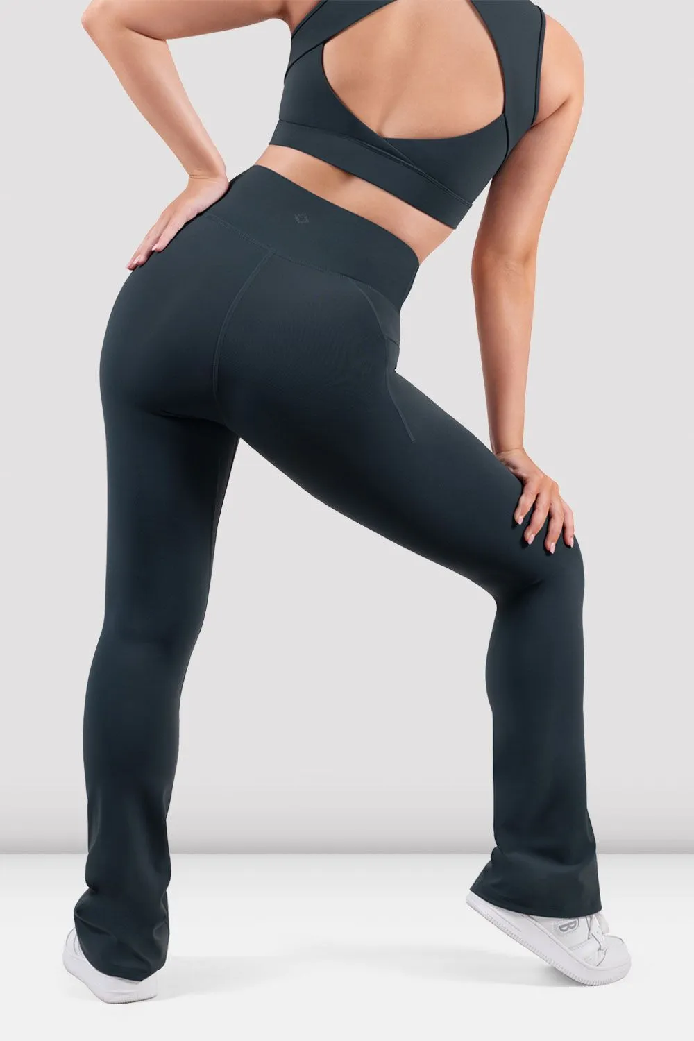 Apex BLOCHeverhold Flare Legging