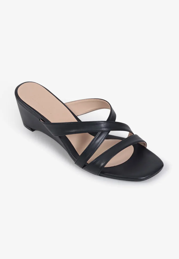 Connor Criss Cross Strappy Sandals - Black