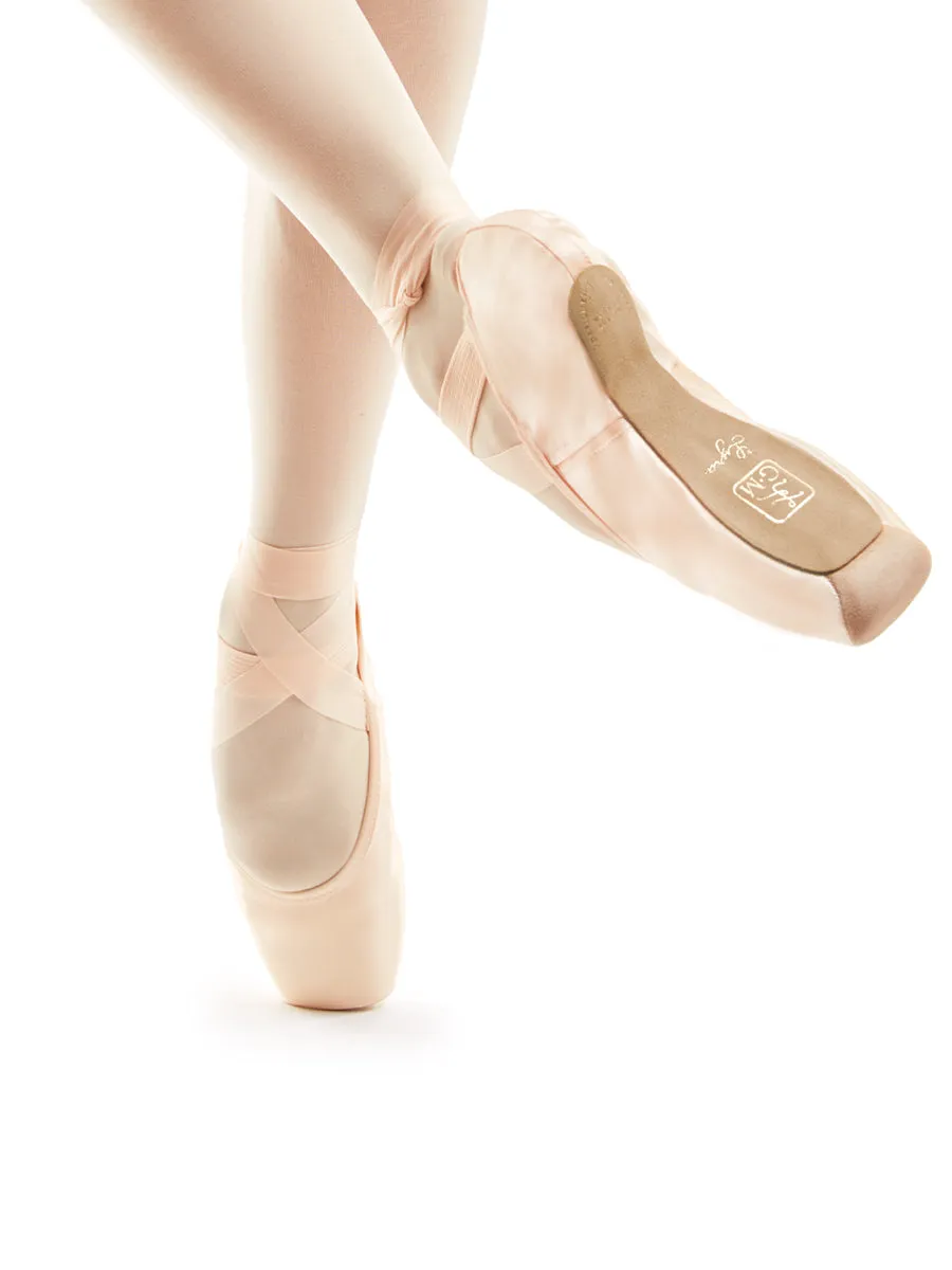 Gaynor Minden Pointe Shoe Lyra  Sculpted (SC) 3  Feather (F) Pink