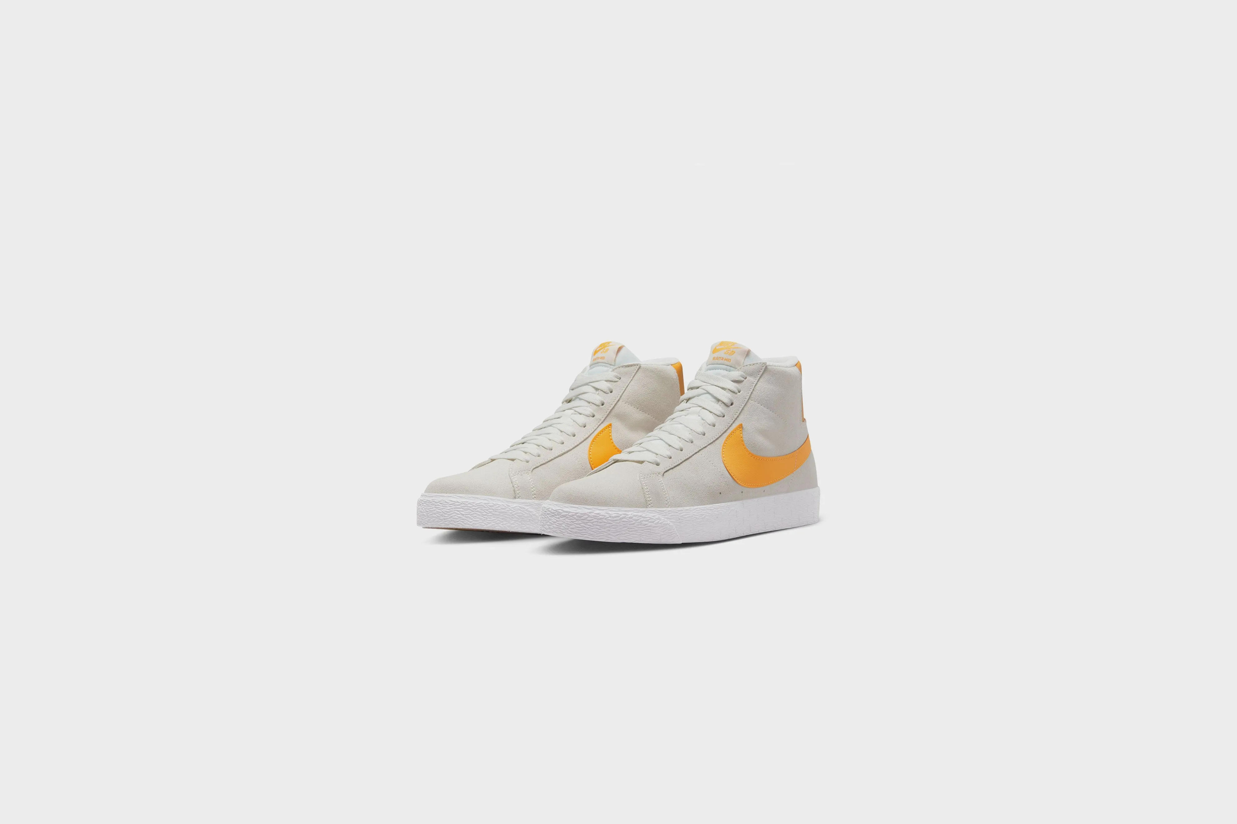 Nike SB Zoom Blazer Mid (Summit White/Laser Orange)