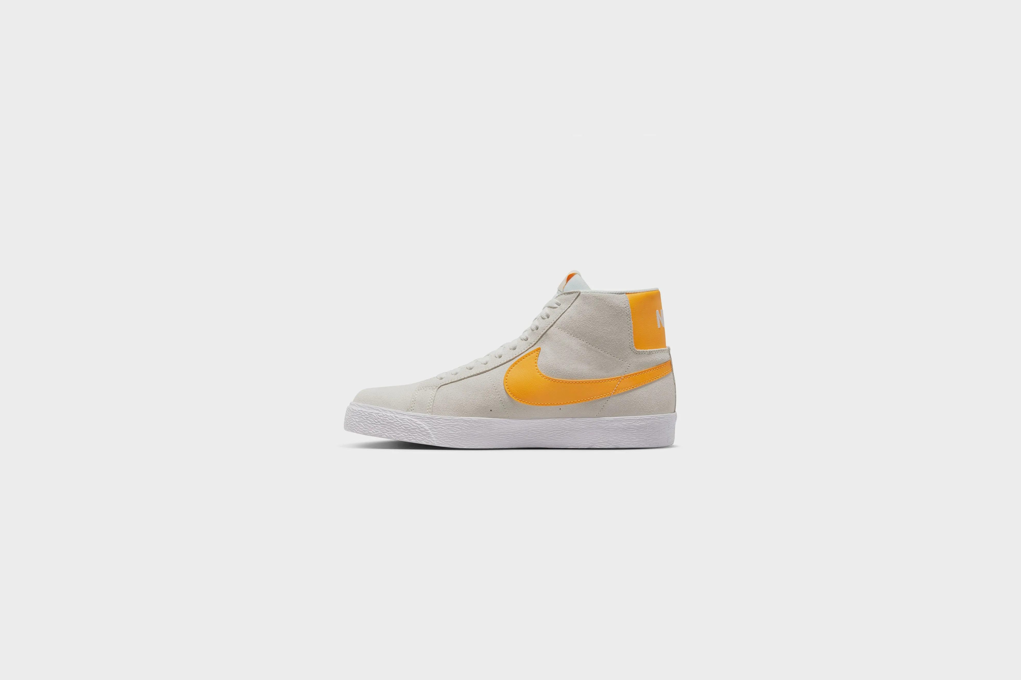 Nike SB Zoom Blazer Mid (Summit White/Laser Orange)