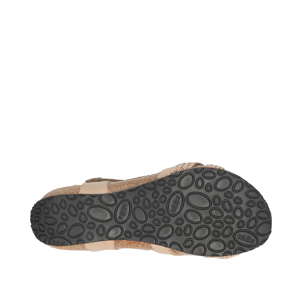 Taos Women's Trulie Strap Sandal in Stone